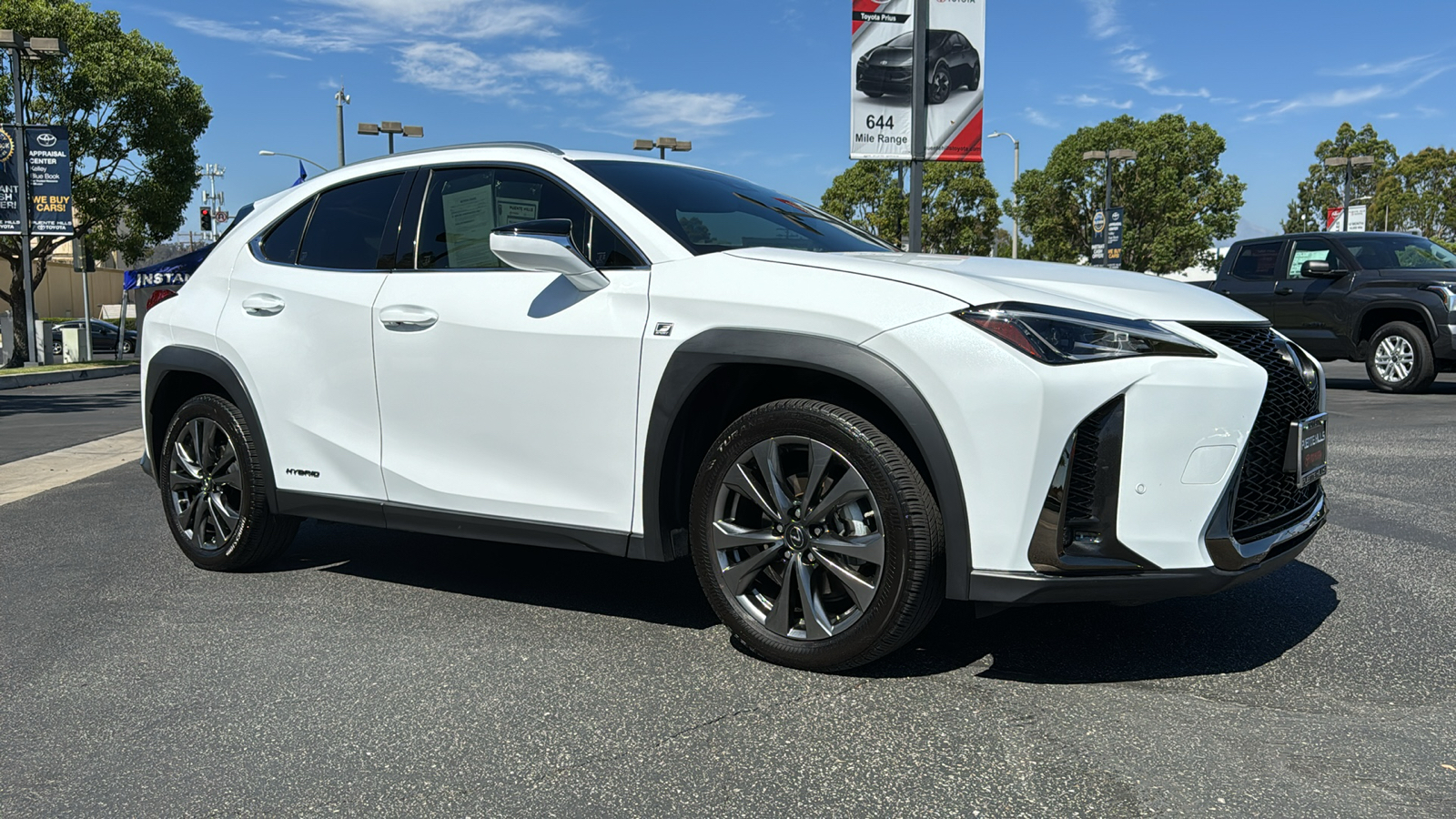 2021 Lexus UX 250h F SPORT 1