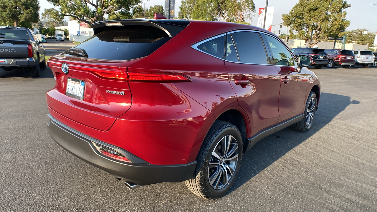 2021 Toyota Venza LE 3