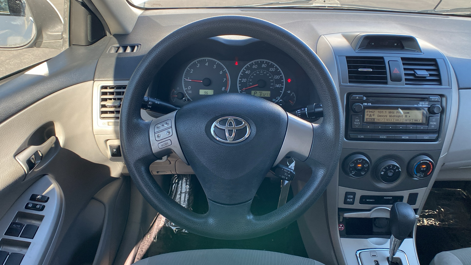 2012 Toyota Corolla LE 13