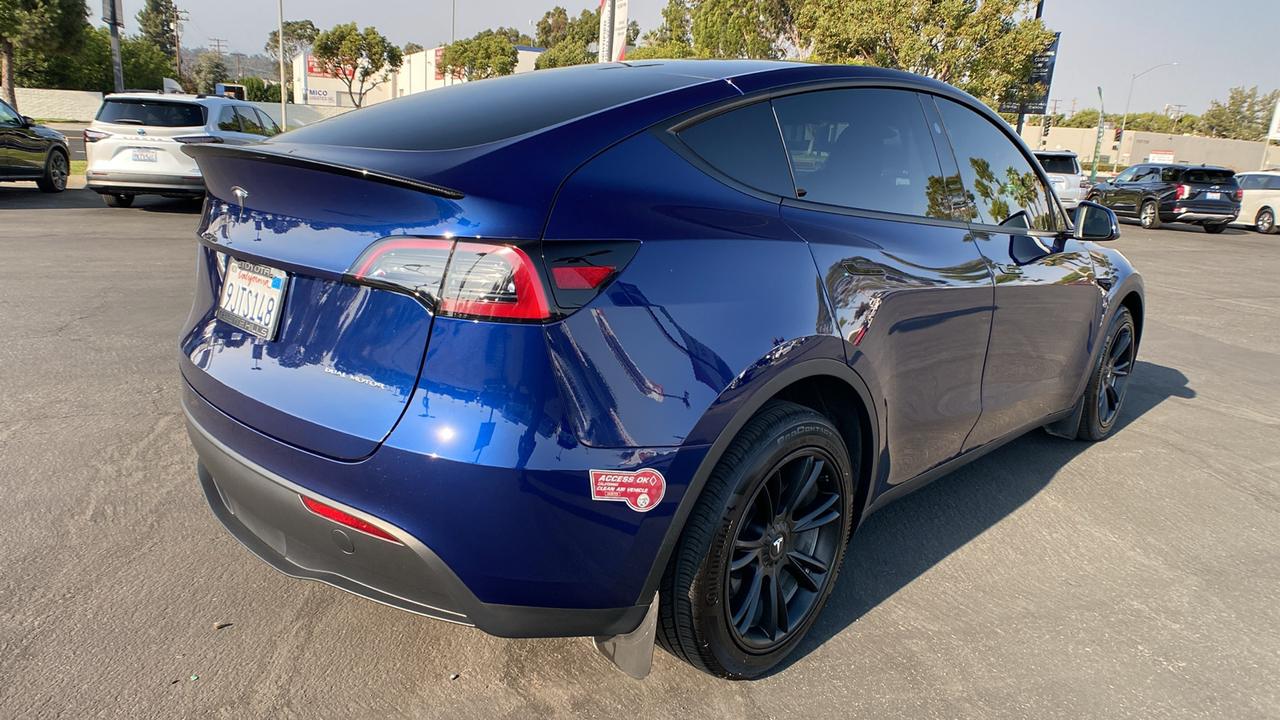 2023 Tesla Model Y Long Range 3