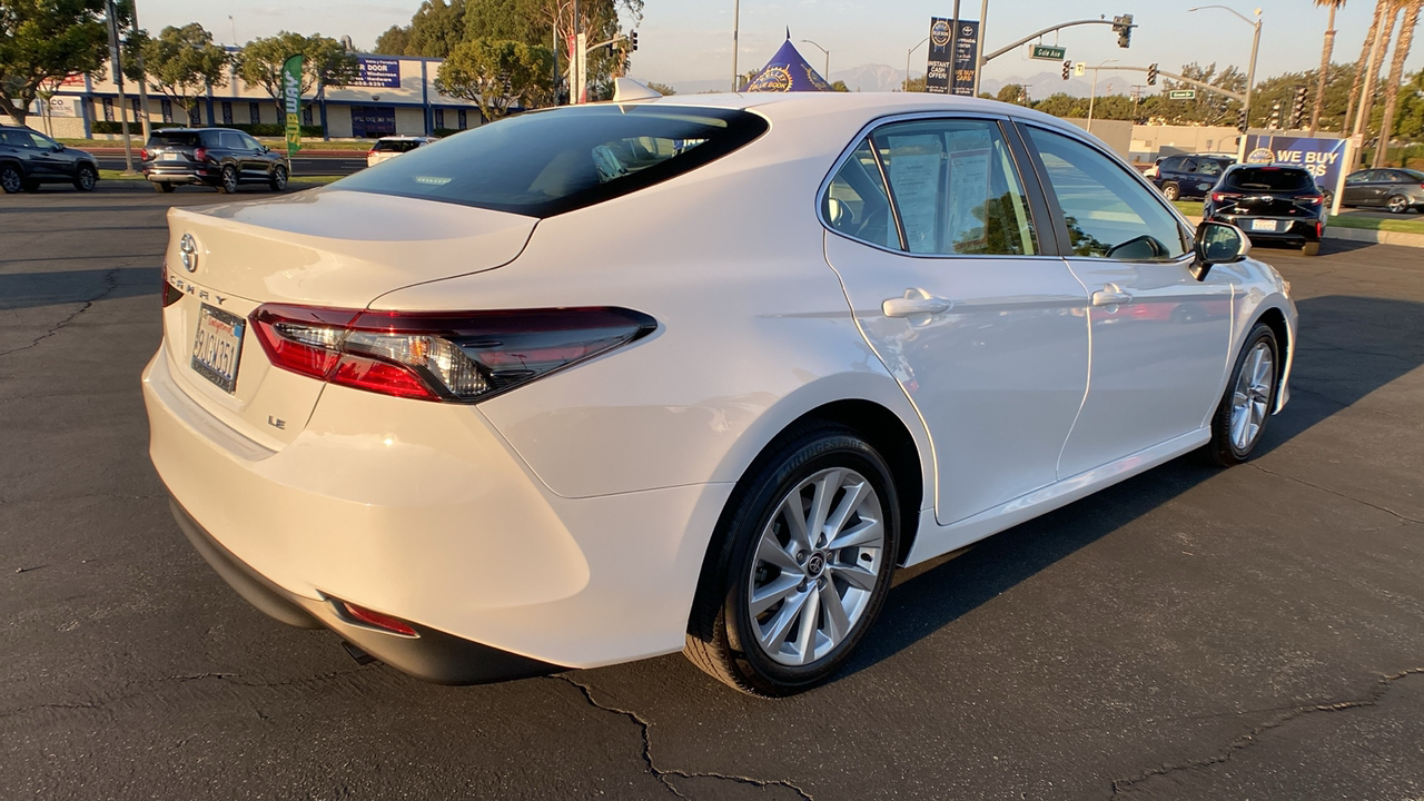 2024 Toyota Camry LE 3