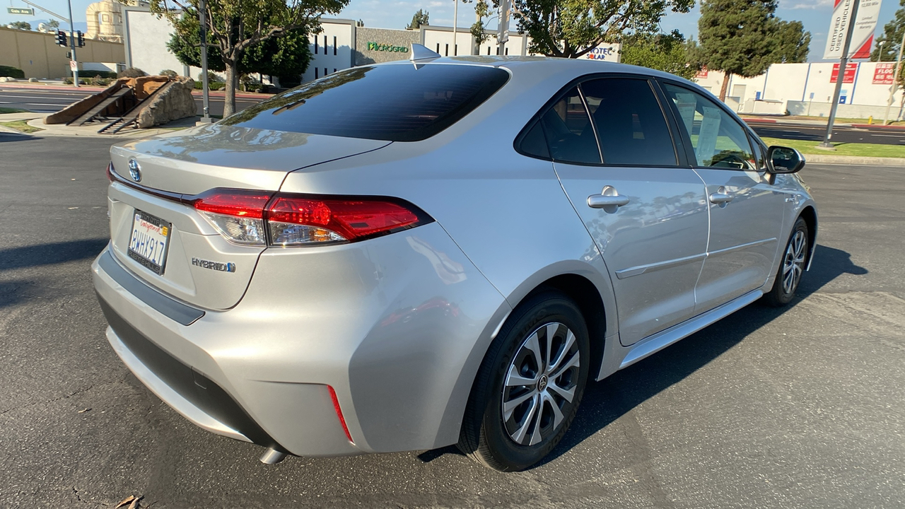 2021 Toyota Corolla Hybrid LE 3