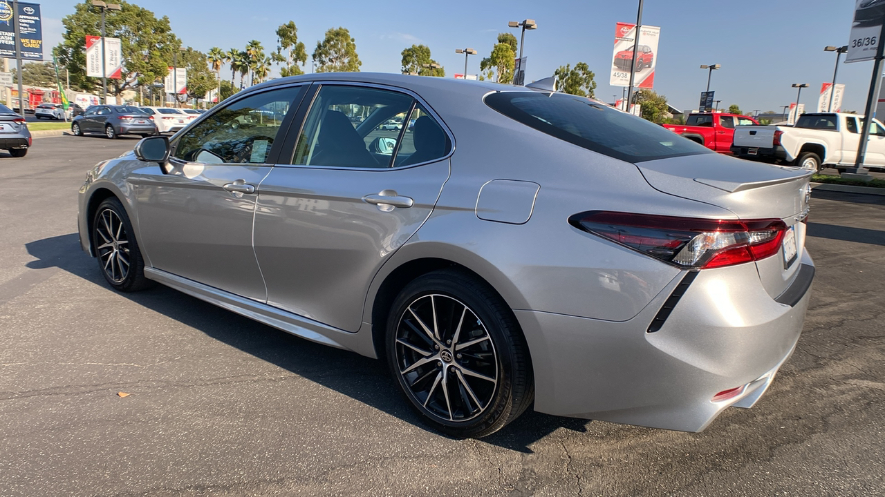 2023 Toyota Camry SE 5