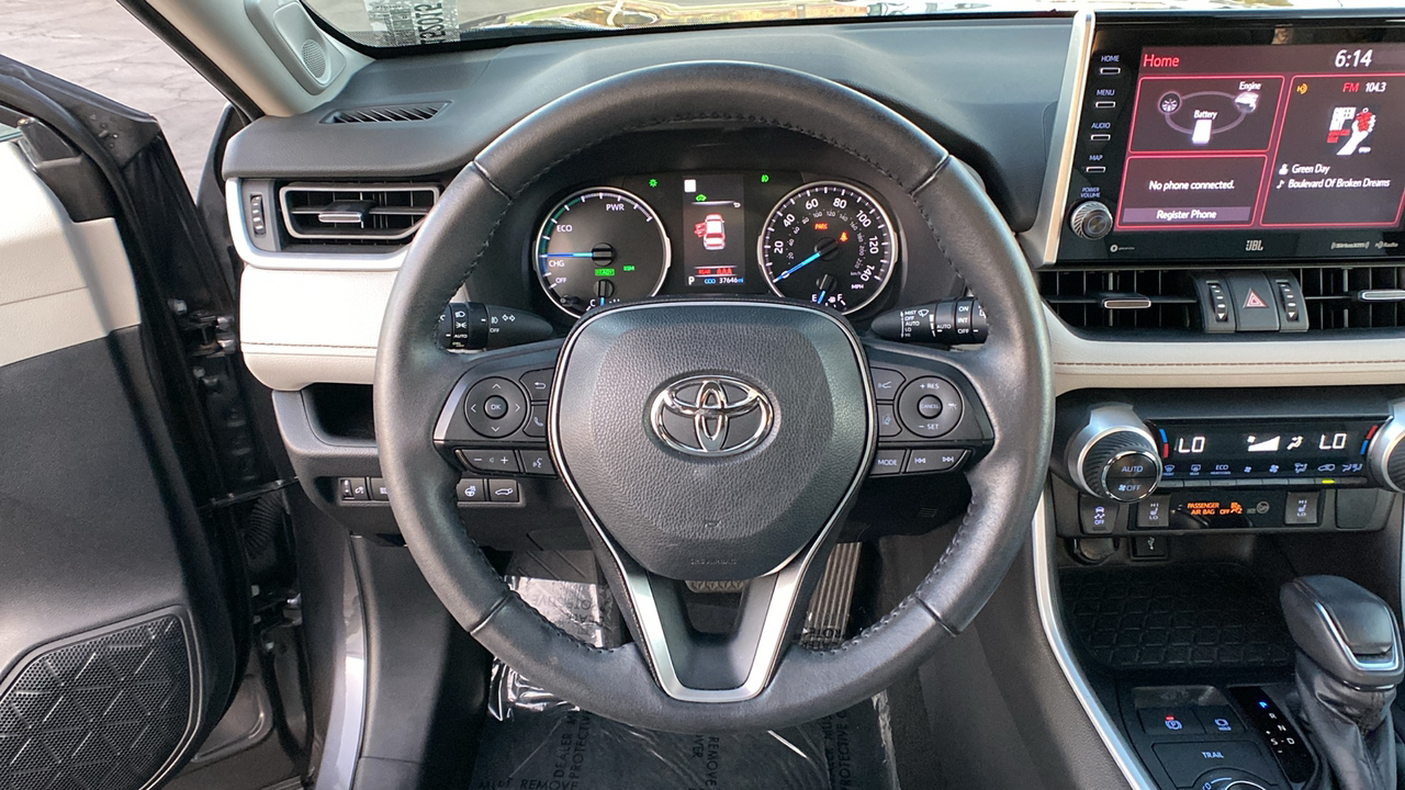 2022 Toyota RAV4 Hybrid XLE Premium 13