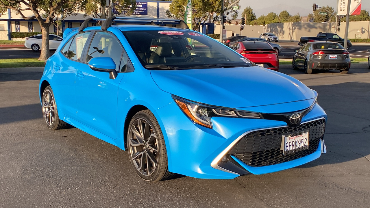 2020 Toyota Corolla Hatchback XSE 1