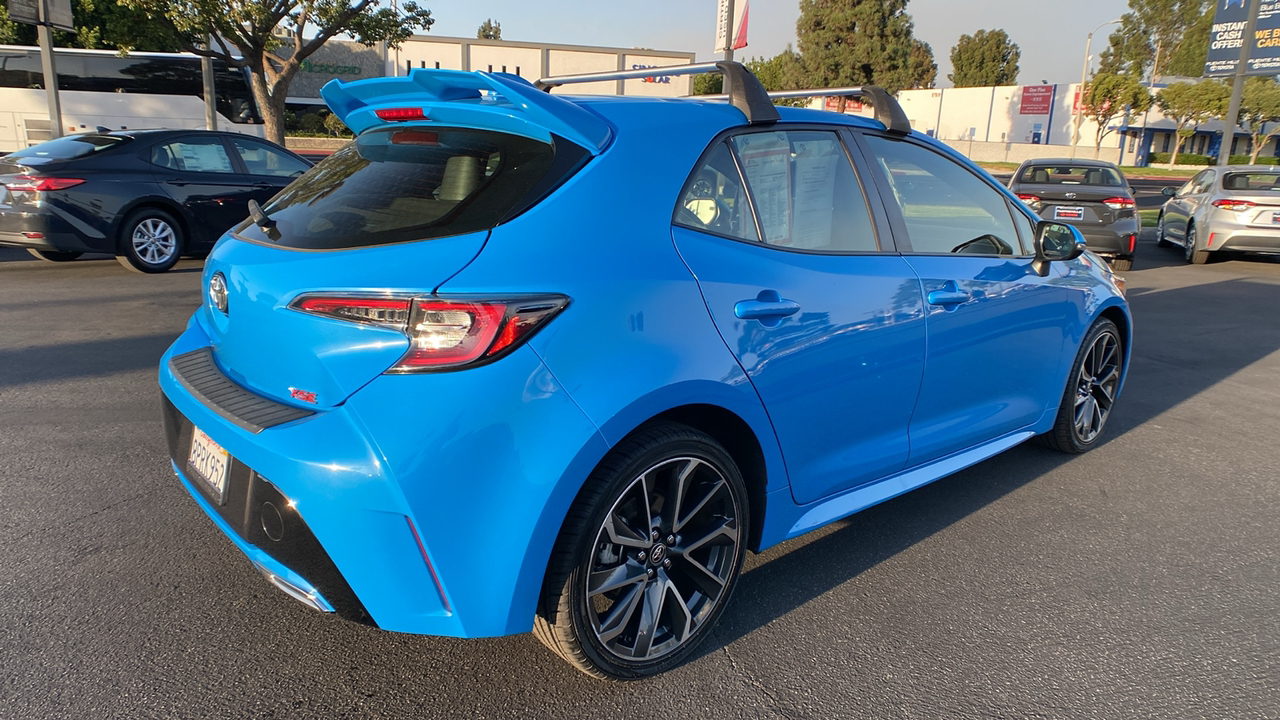 2020 Toyota Corolla Hatchback XSE 3