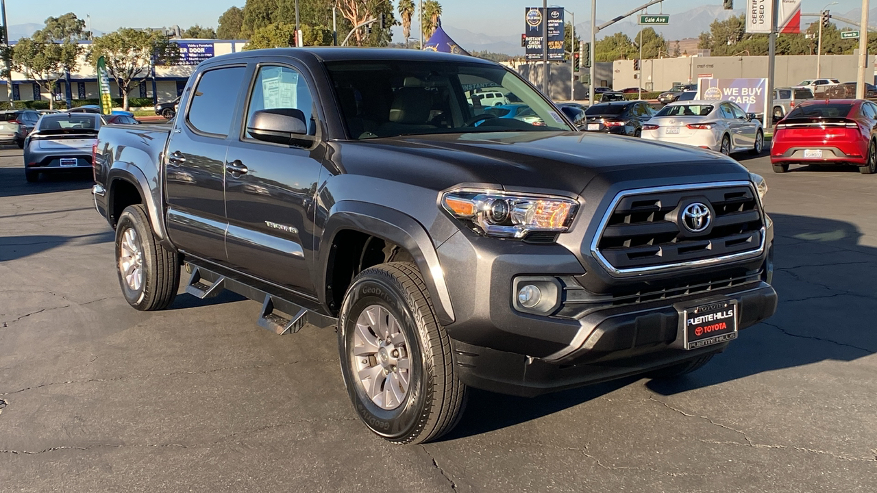 2017 Toyota Tacoma SR5 1