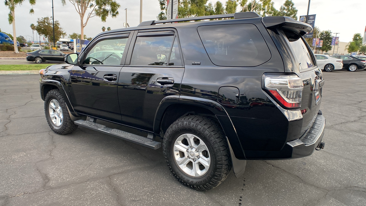 2019 Toyota 4Runner SR5 5