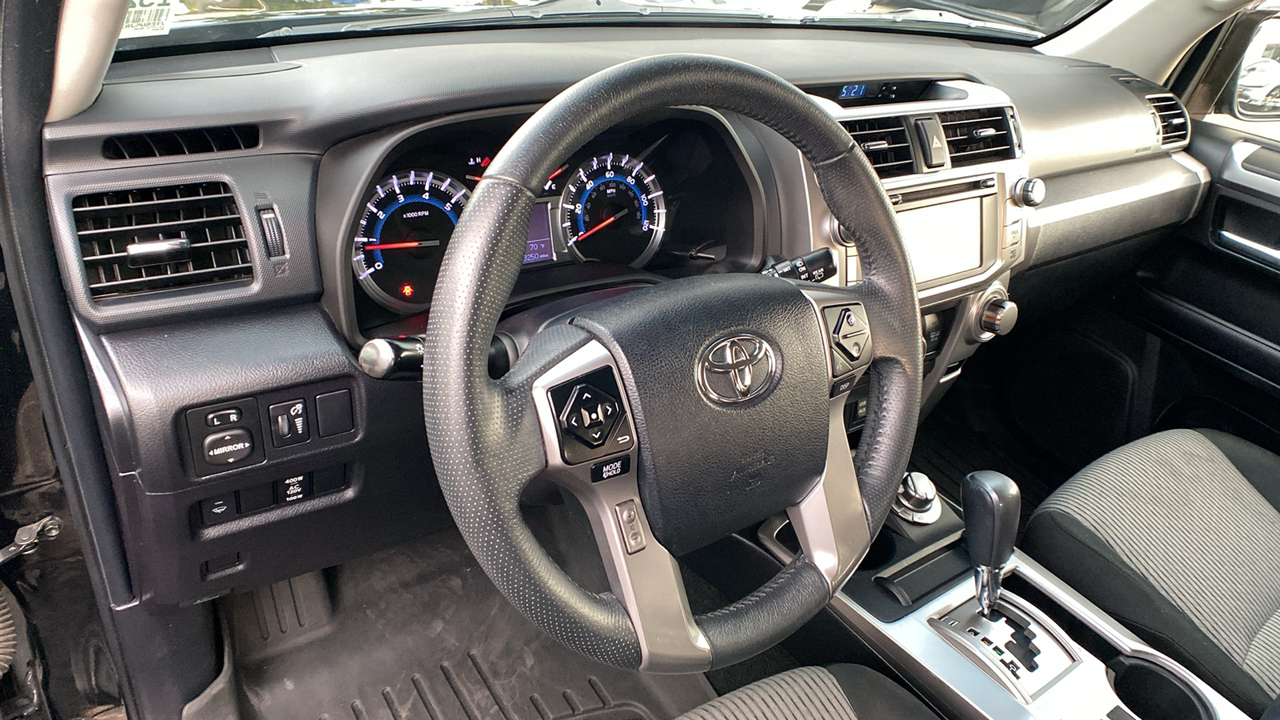 2019 Toyota 4Runner SR5 16