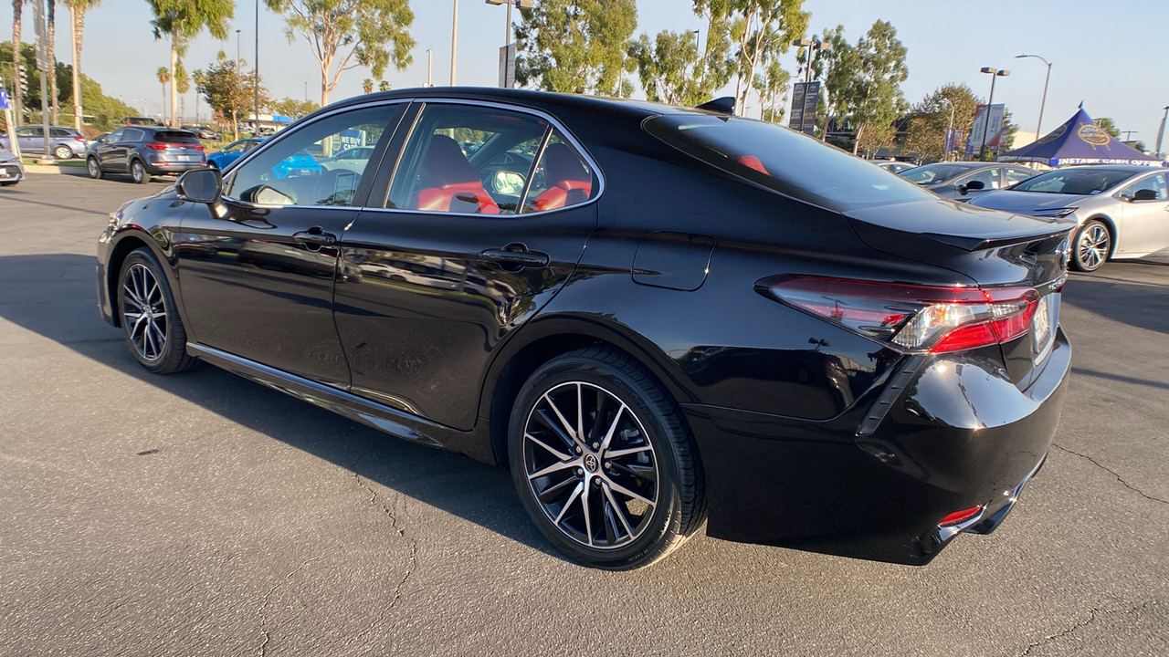 2023 Toyota Camry SE 5