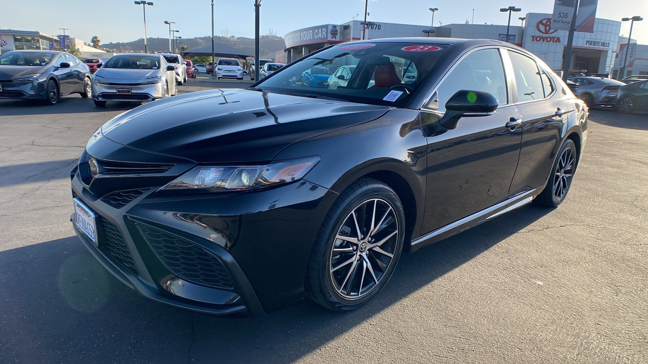 2023 Toyota Camry SE 7