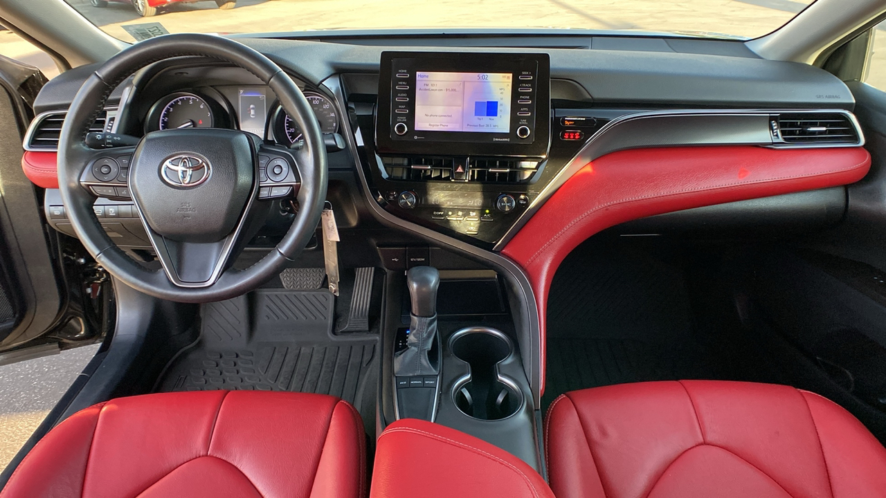 2023 Toyota Camry SE 28