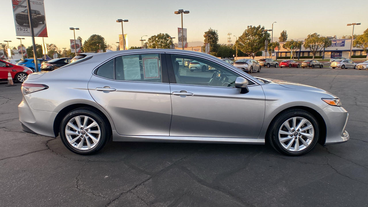 2023 Toyota Camry LE 2