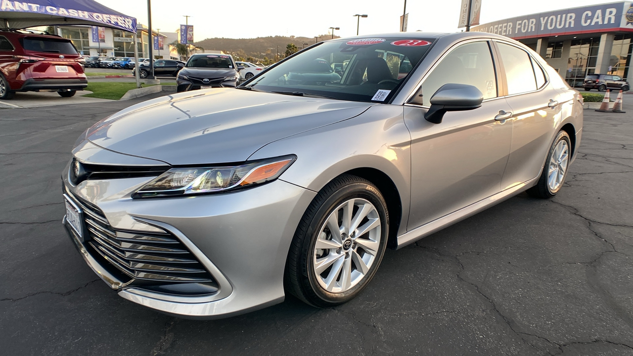 2023 Toyota Camry LE 7