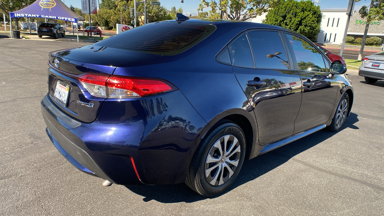 2022 Toyota Corolla Hybrid LE 3