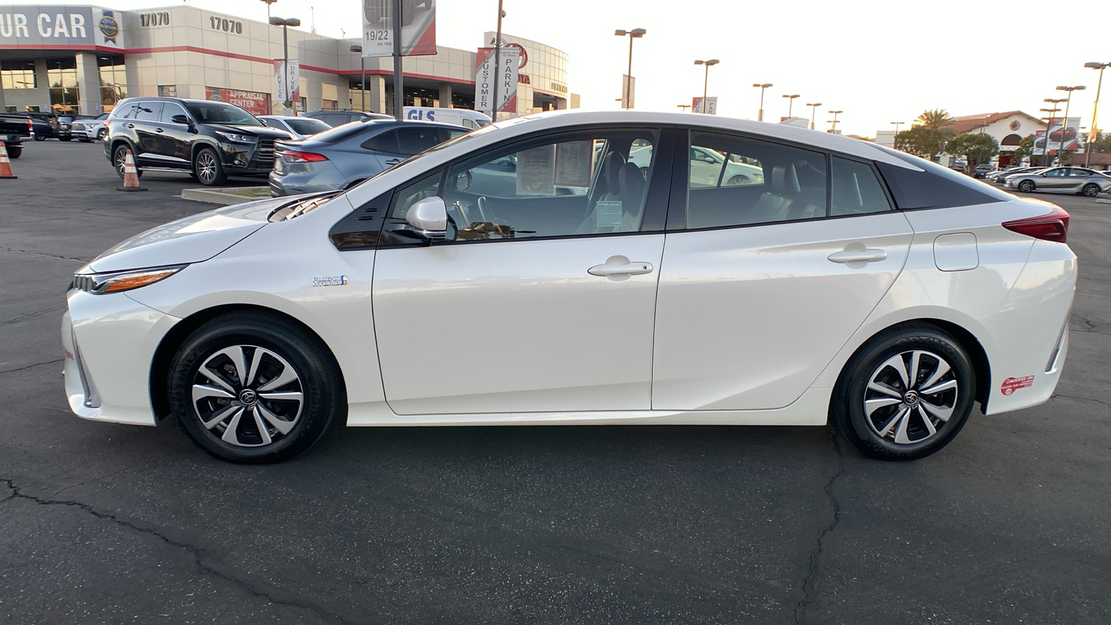 2018 Toyota Prius Prime Premium 6