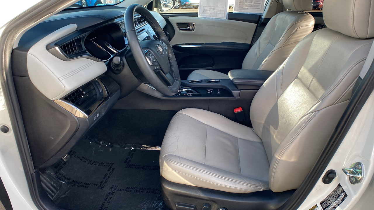 2014 Toyota Avalon Hybrid XLE Touring 12