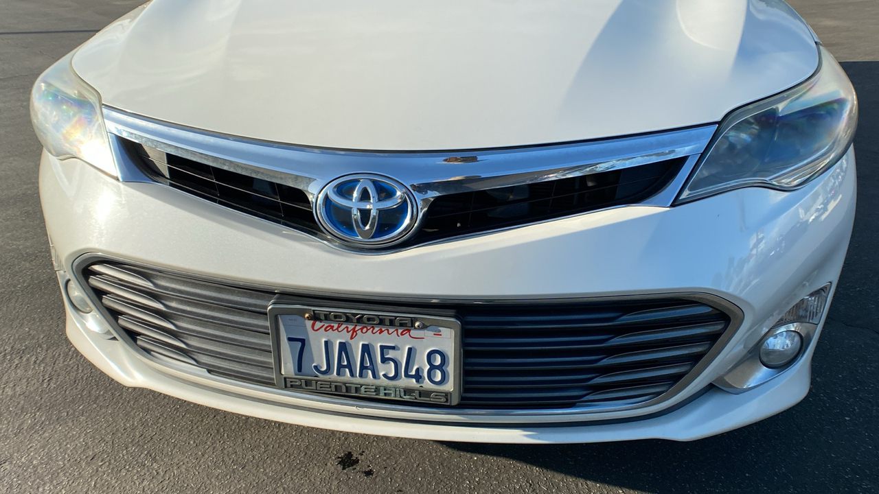 2014 Toyota Avalon Hybrid XLE Touring 33