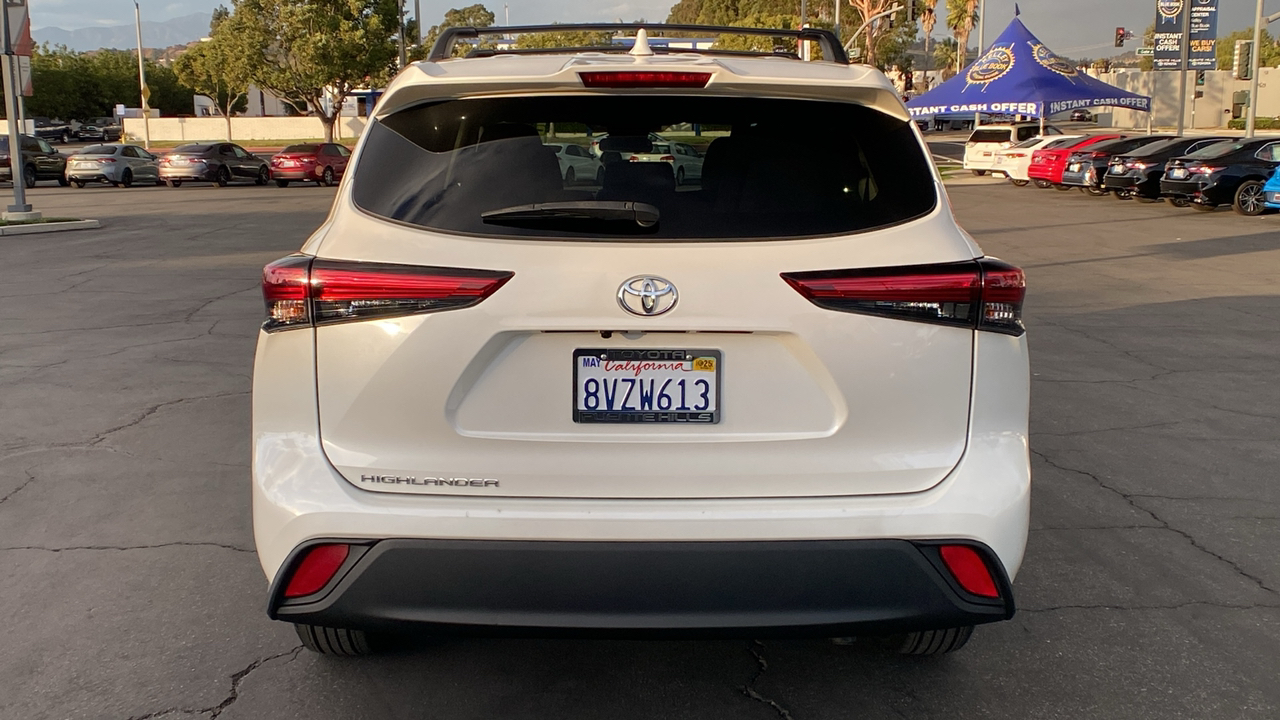 2021 Toyota Highlander  4