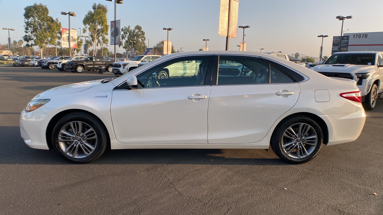 2015 Toyota Camry Hybrid SE 6