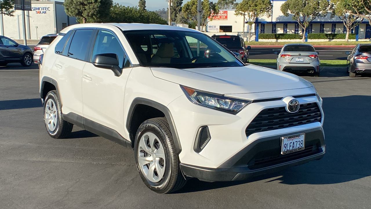 2022 Toyota RAV4 LE 1