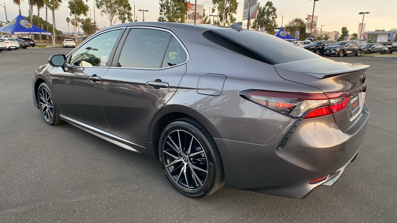 2023 Toyota Camry SE 5