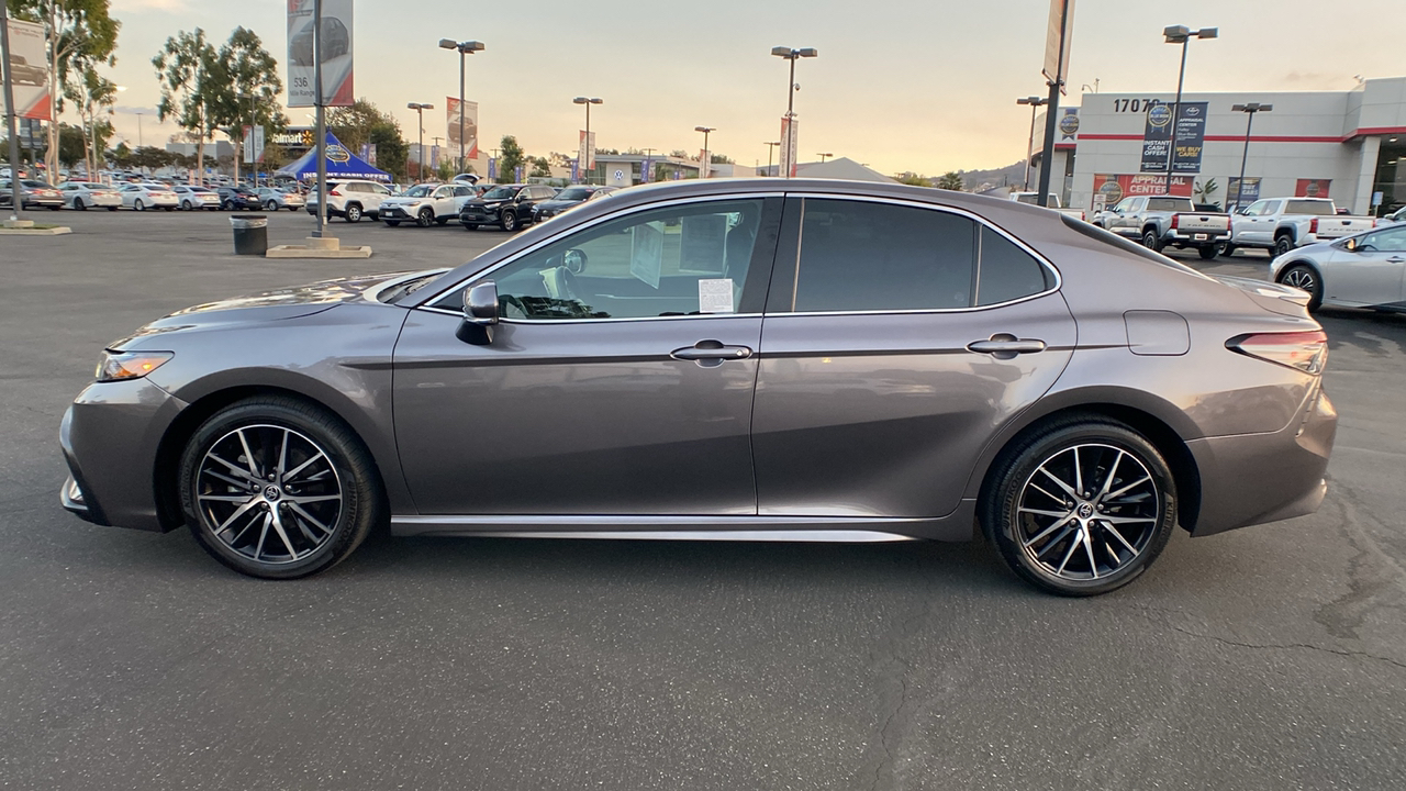 2023 Toyota Camry SE 6