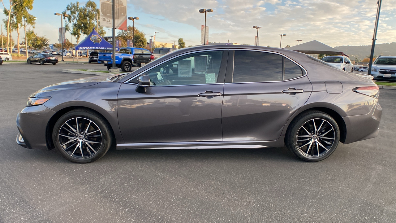 2023 Toyota Camry SE 6