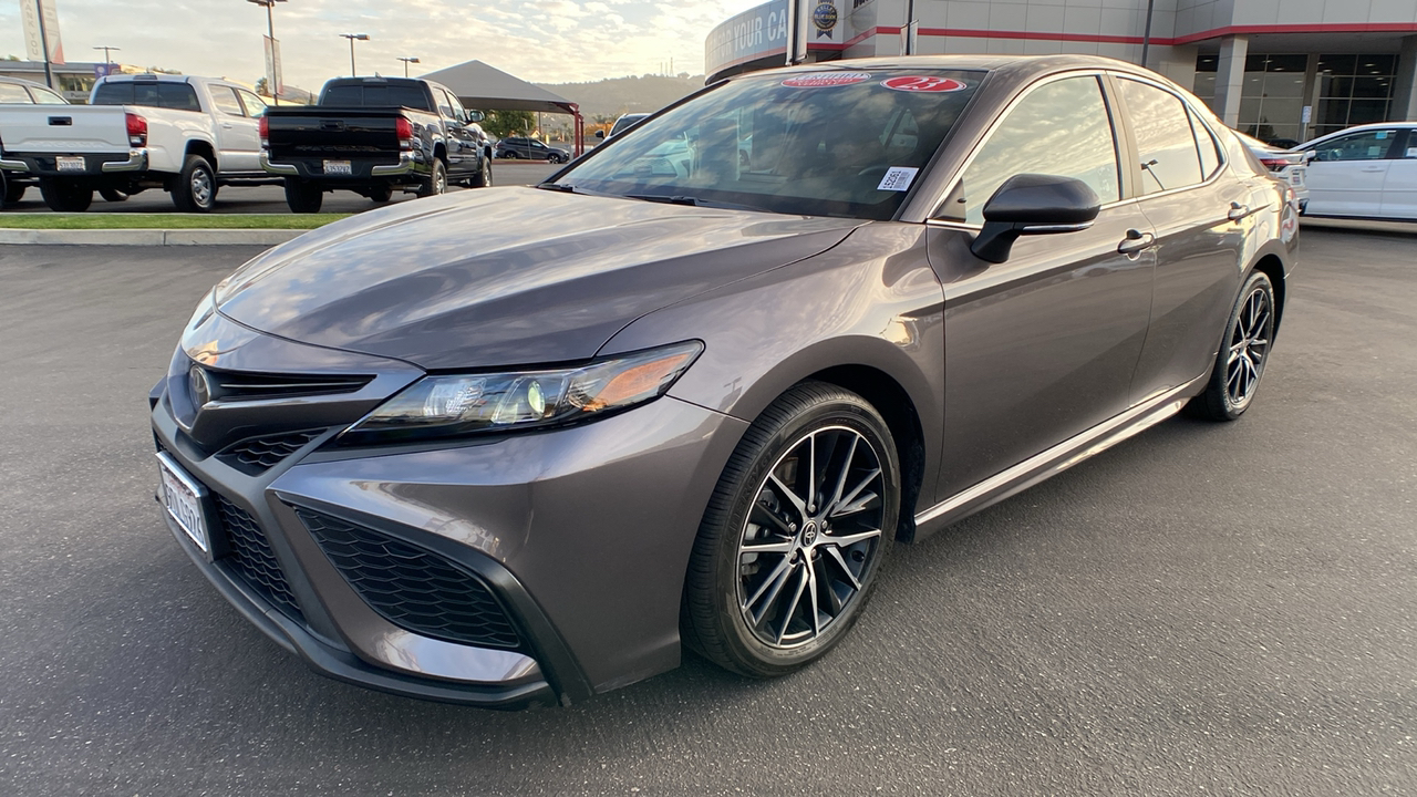 2023 Toyota Camry SE 7