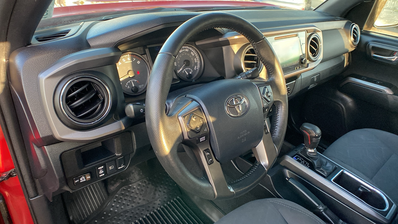 2019 Toyota Tacoma TRD Sport 16