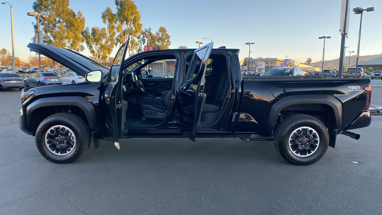 2024 Toyota Tacoma TRD Off-Road 11