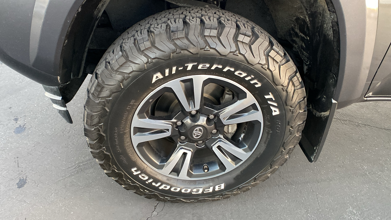 2019 Toyota Tacoma TRD Sport 31