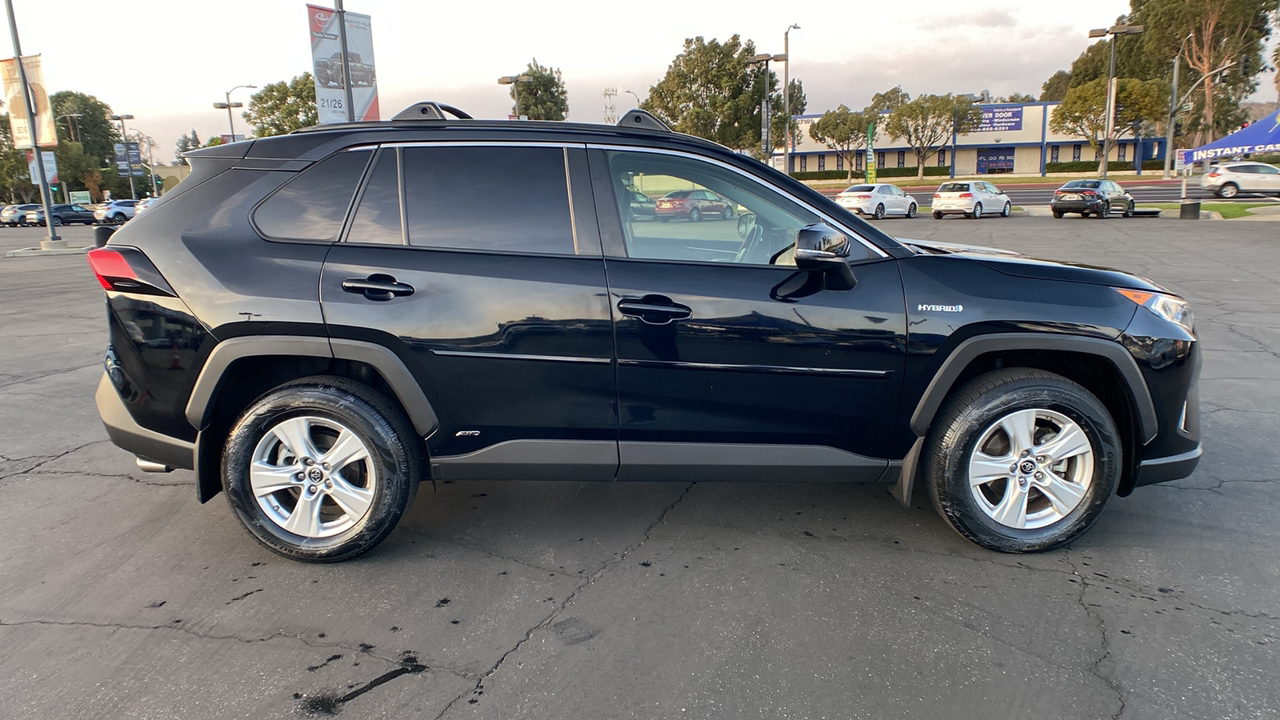 2019 Toyota RAV4 Hybrid XLE 2