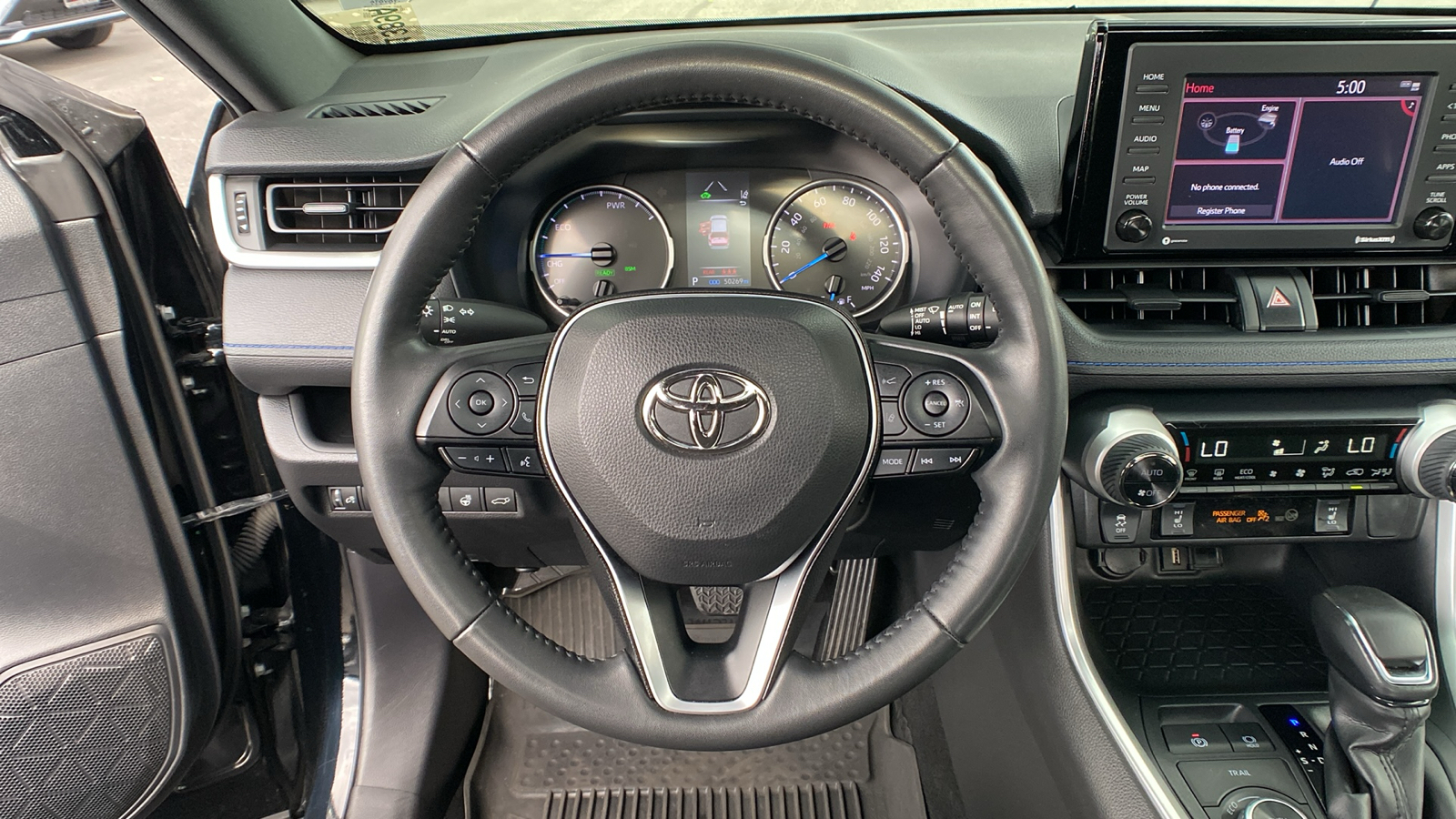 2022 Toyota RAV4 Hybrid SE 13