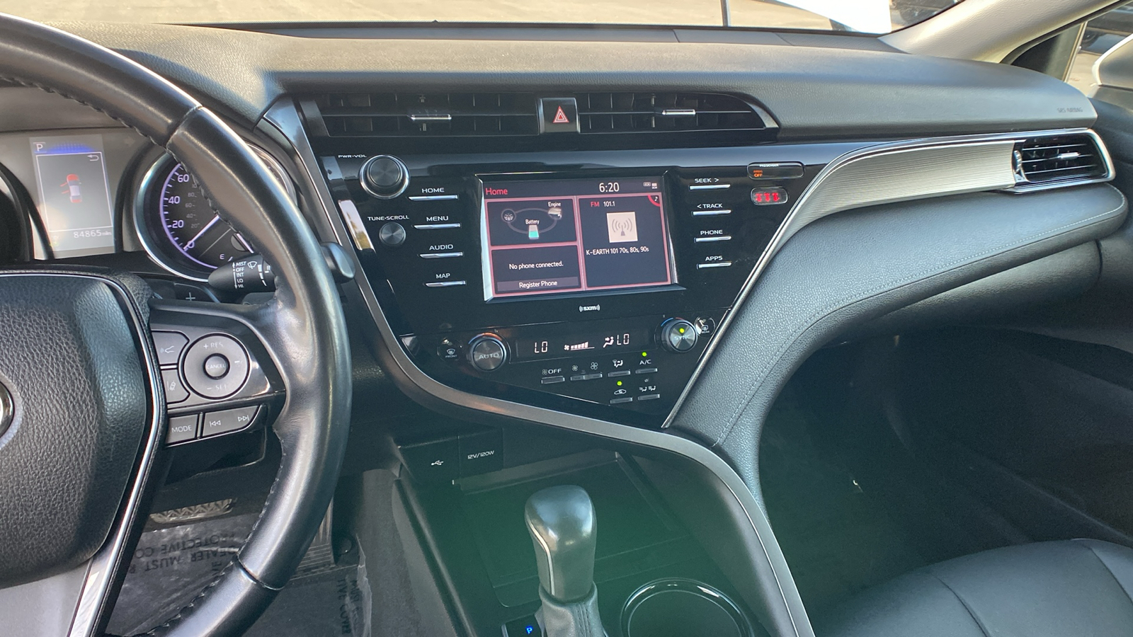 2020 Toyota Camry Hybrid  14