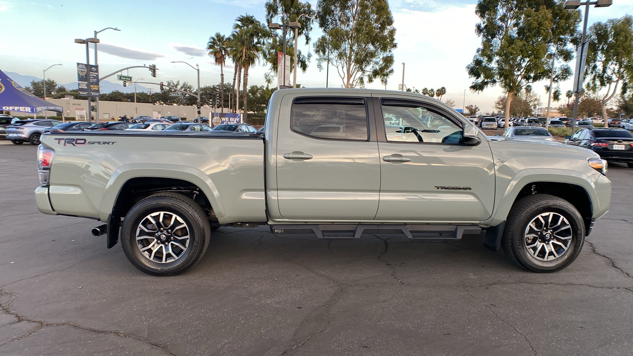 2022 Toyota Tacoma TRD Sport 2