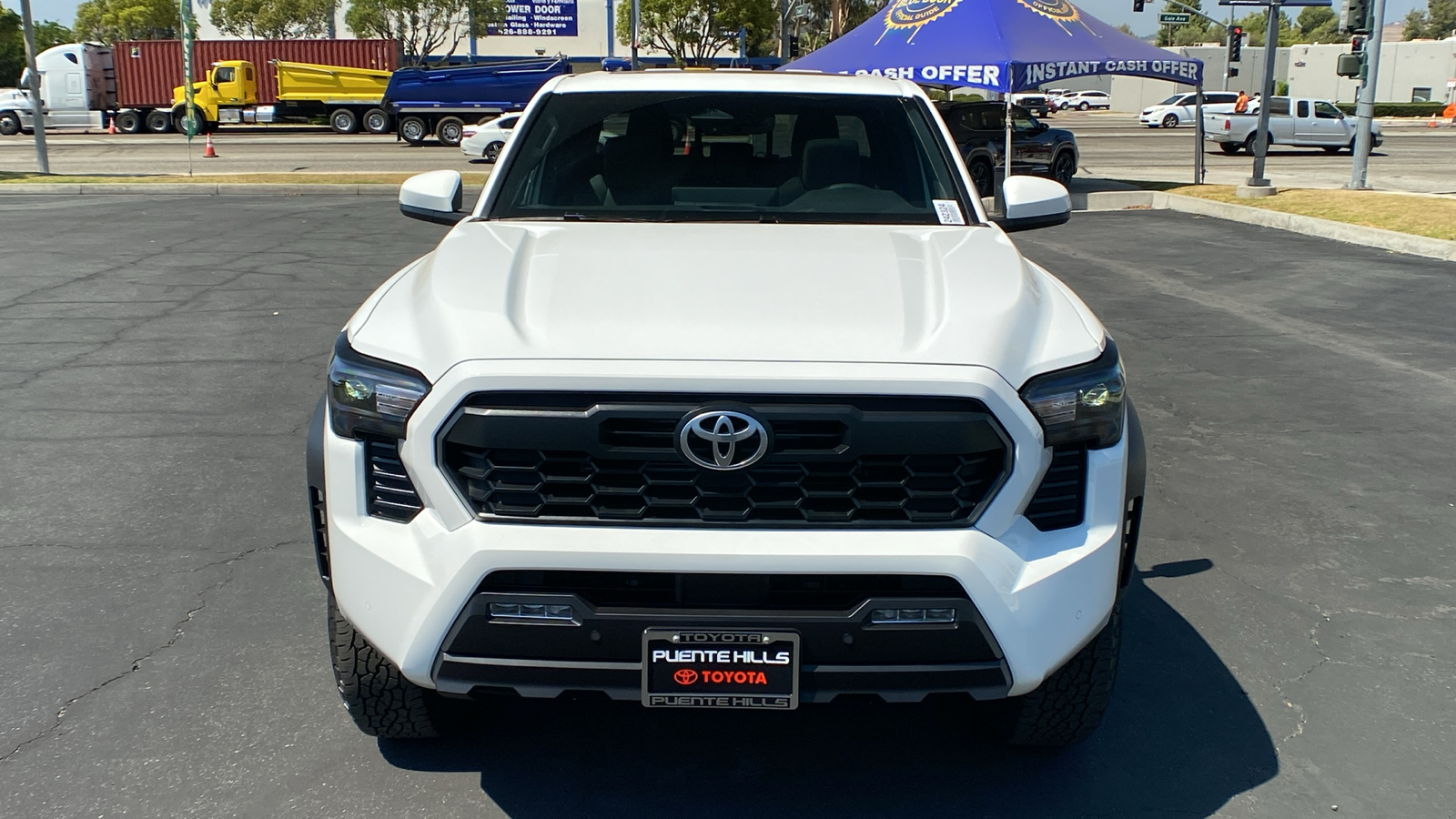 2024 TOYOTA Tacoma TRD Off-Road 8