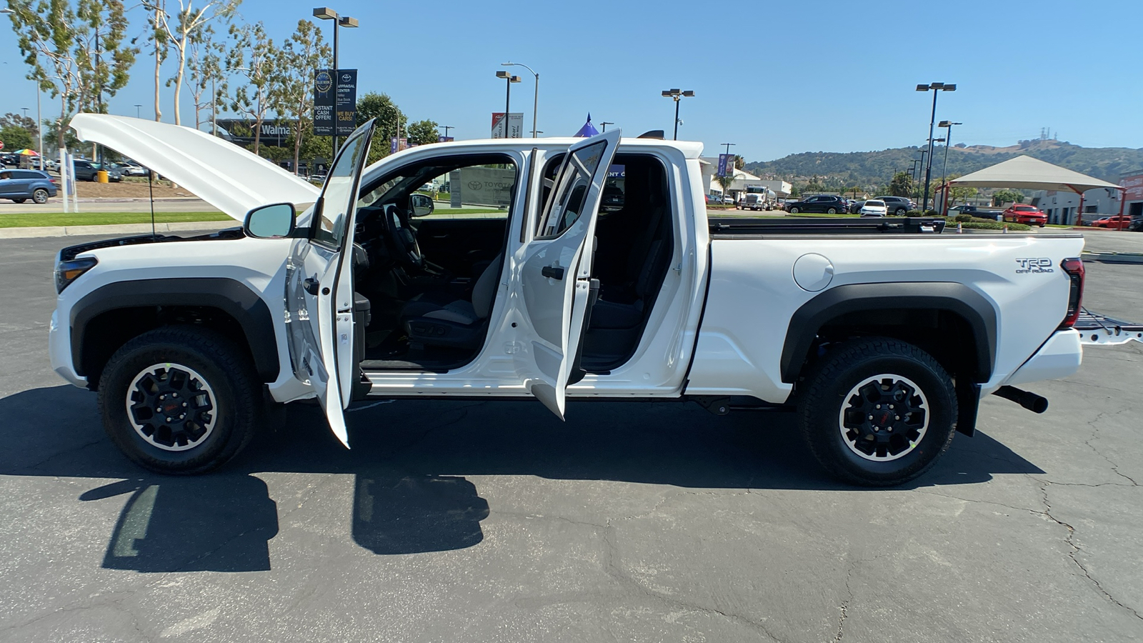 2024 TOYOTA Tacoma TRD Off-Road 11