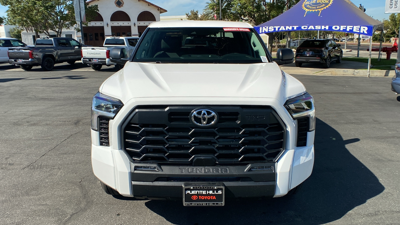 2024 TOYOTA Tundra SR5 8