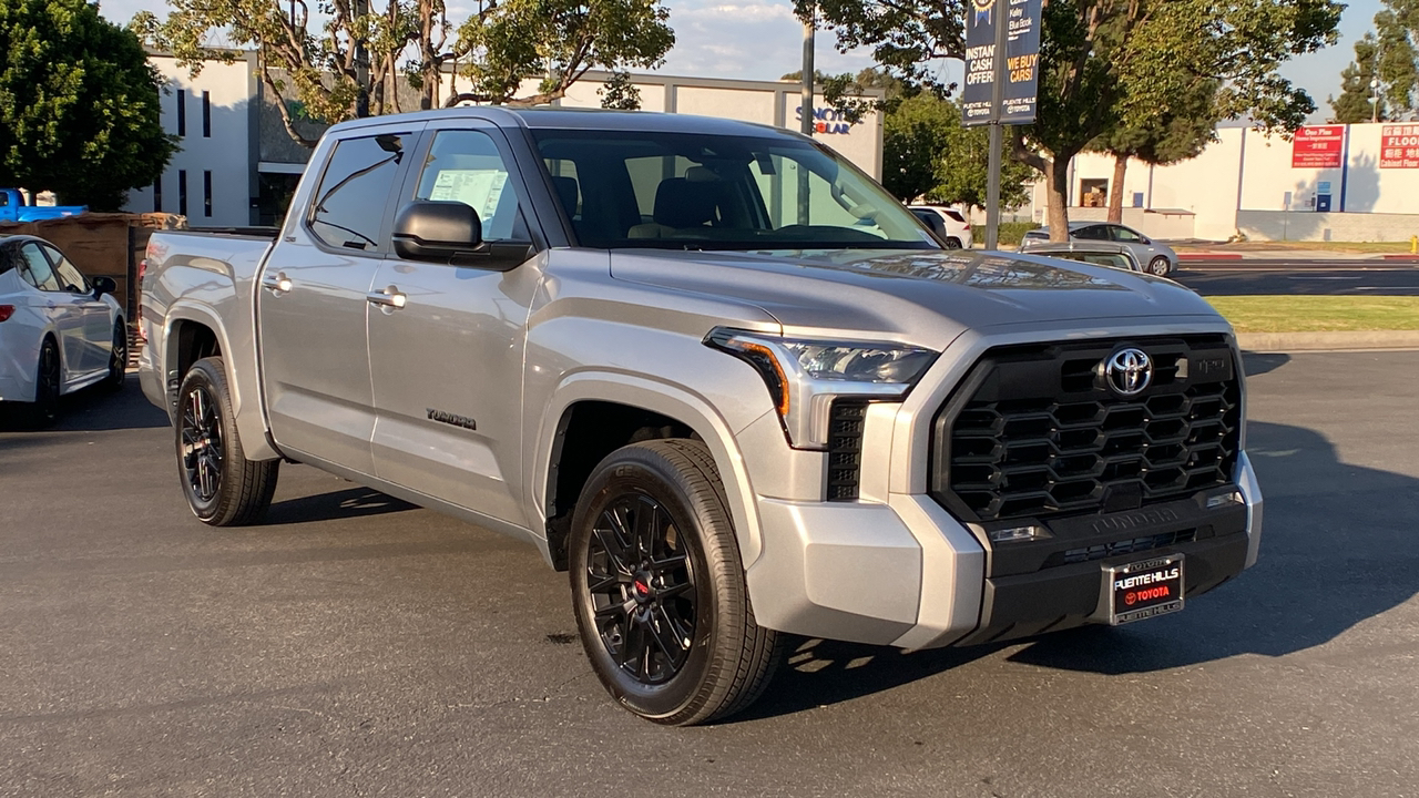 2024 TOYOTA Tundra SR5 1