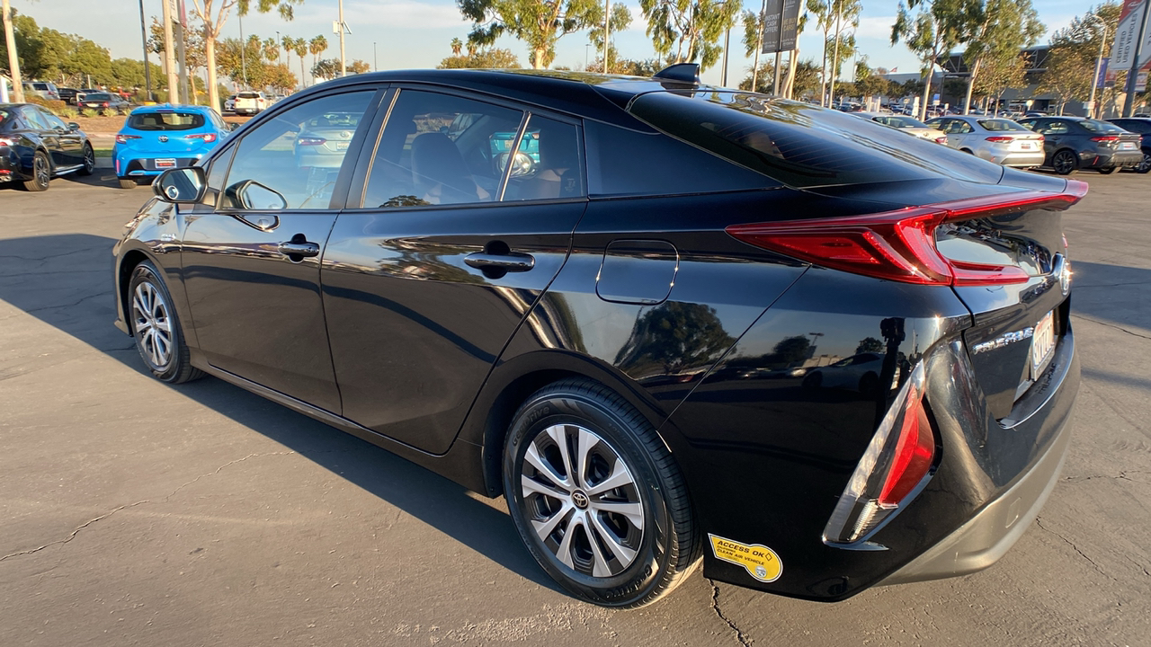 2022 Toyota Prius Prime XLE 5