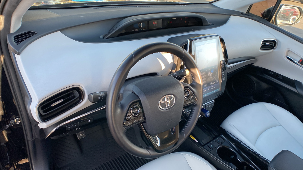 2022 Toyota Prius Prime XLE 16