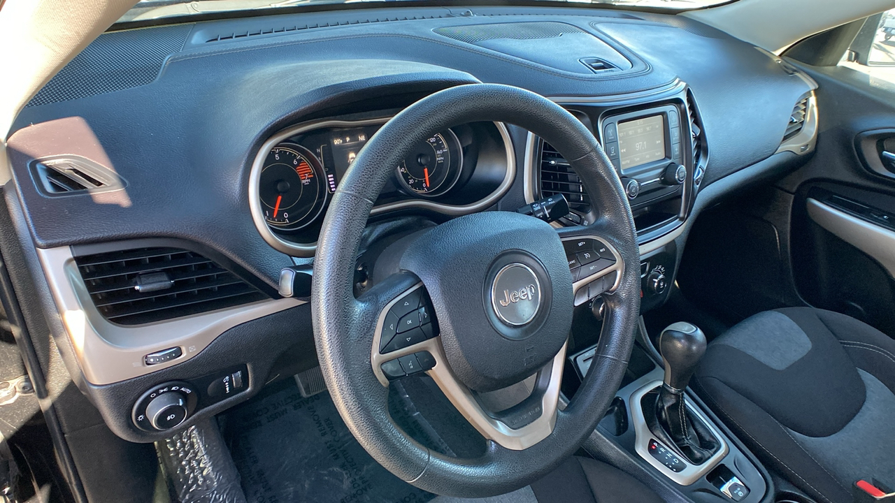 2018 Jeep Cherokee Latitude 16