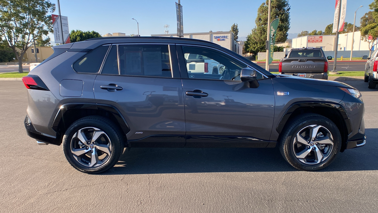 2022 Toyota RAV4 Prime SE 2