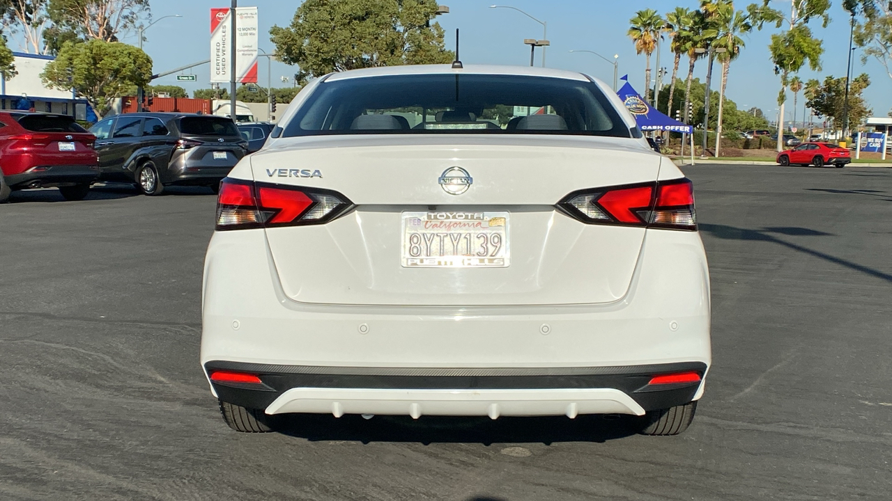 2020 Nissan Versa 1.6 S 4