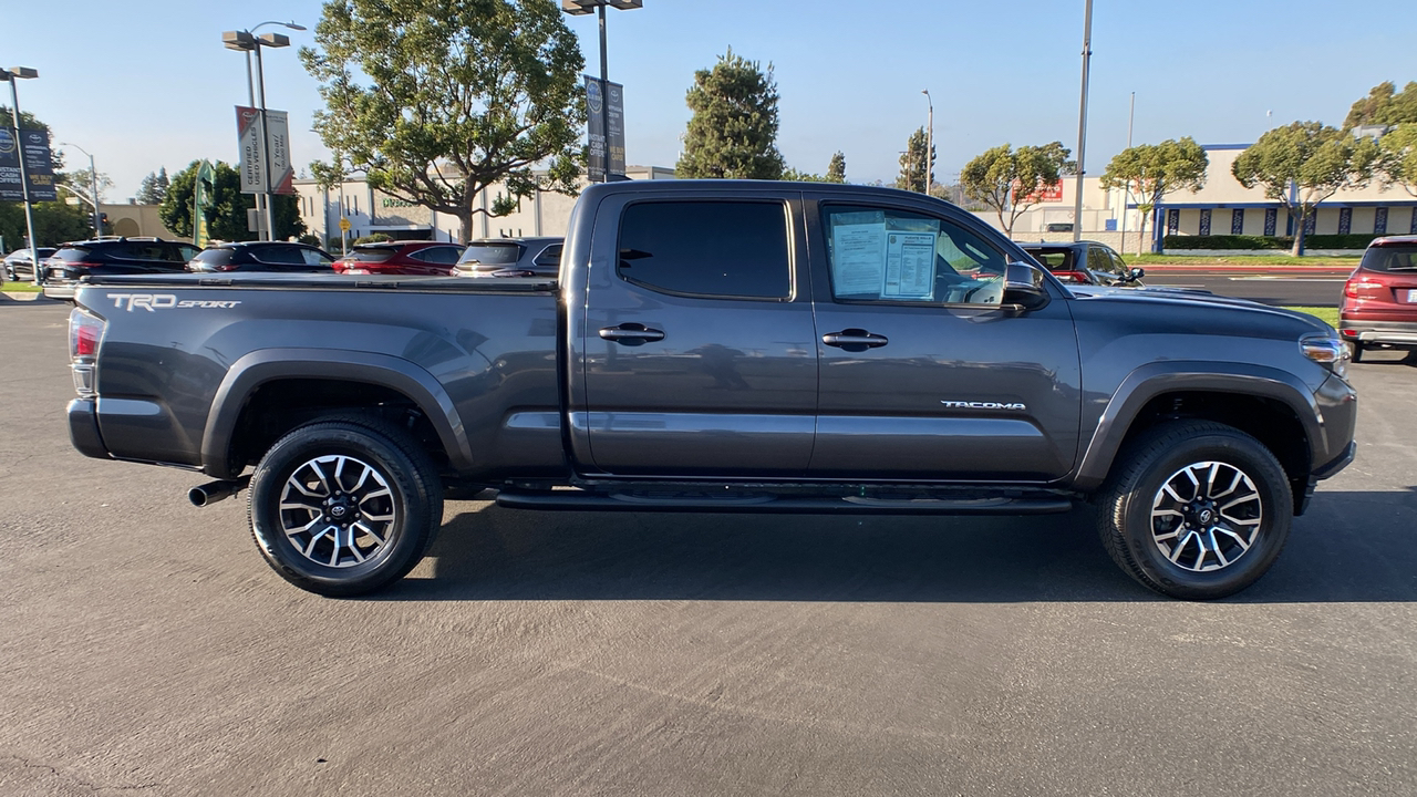 2021 Toyota Tacoma TRD Sport 2