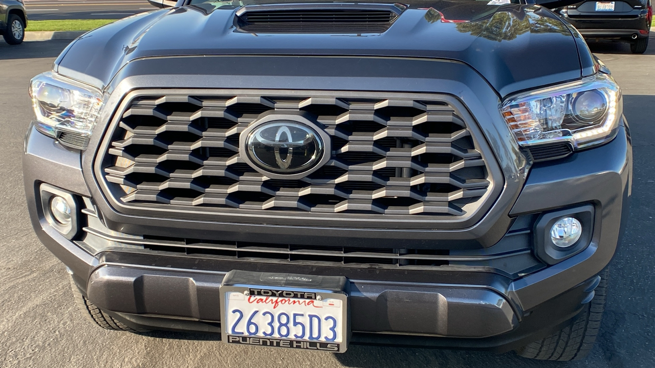 2021 Toyota Tacoma TRD Sport 32