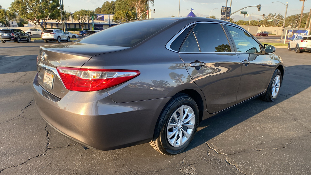 2017 Toyota Camry LE 3