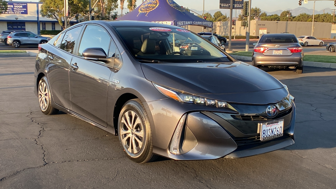 2021 Toyota Prius Prime XLE 1