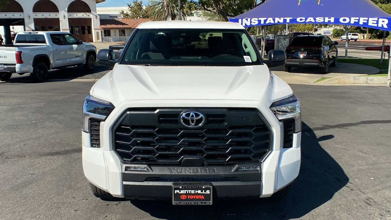 2024 TOYOTA Tundra SR5 8